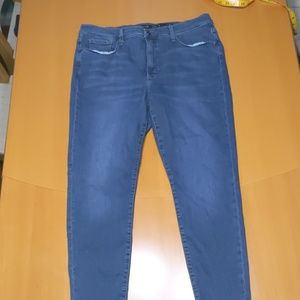 Banana Republic skinny jeans size 16/33r.  EUC